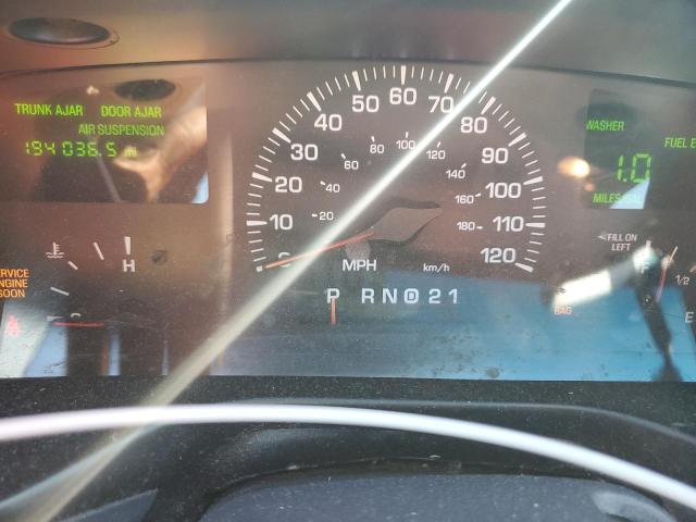 Photo 9 from auction – 2000 LINCOLN TOWN CAR E with VIN 1LNHM81W6YY766414