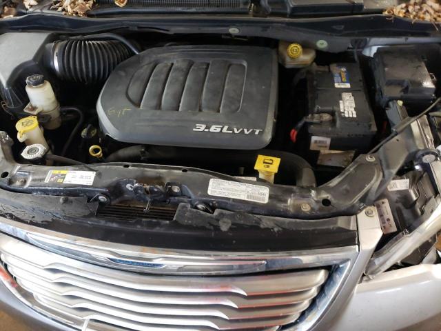 Photo 12 from auction – 2013 CHRYSLER TOWN & COU with VIN 2C4RC1BG8DR632495