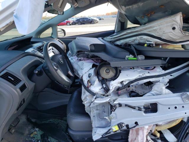 Photo 7 from auction – 2012 TOYOTA PRIUS V with VIN JTDZN3EU4C3098779