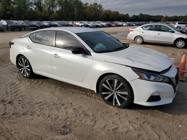 Photo 4 from auction – 2020 NISSAN ALTIMA SR with VIN 1N4BL4CV0LC240656