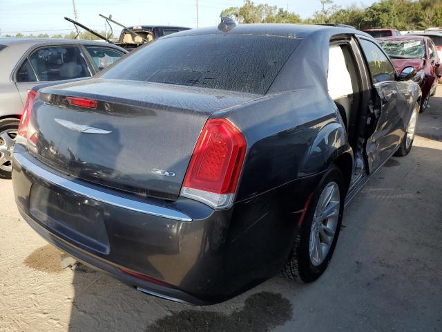 Photo 3 from auction – 2017 CHRYSLER 300 LIMITE with VIN 2C3CCAAGXHH661861