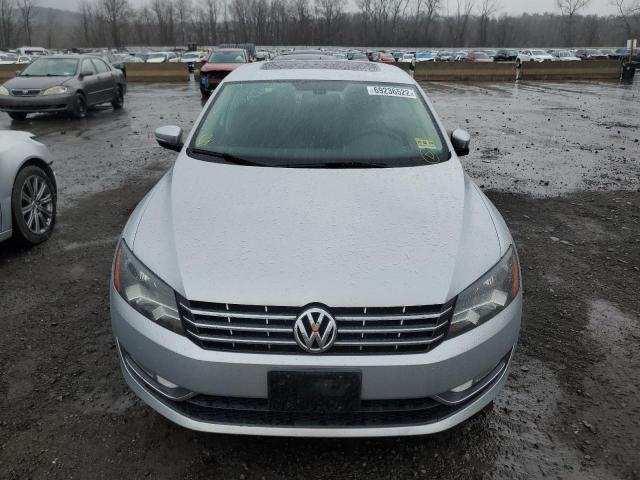 Photo 5 from auction – 2013 VOLKSWAGEN PASSAT SEL with VIN 1VWCP7A30DC028781