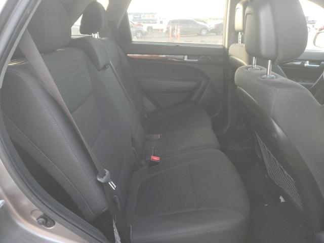 Photo 11 from auction – 2014 KIA SORENTO LX with VIN 5XYKT4A62EG435355