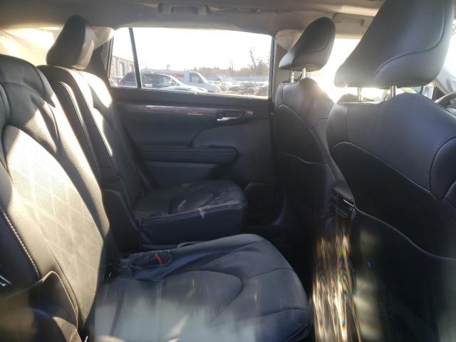 Photo 11 from auction – 2022 TOYOTA HIGHLANDER with VIN 5TDEBRCH4NS075536