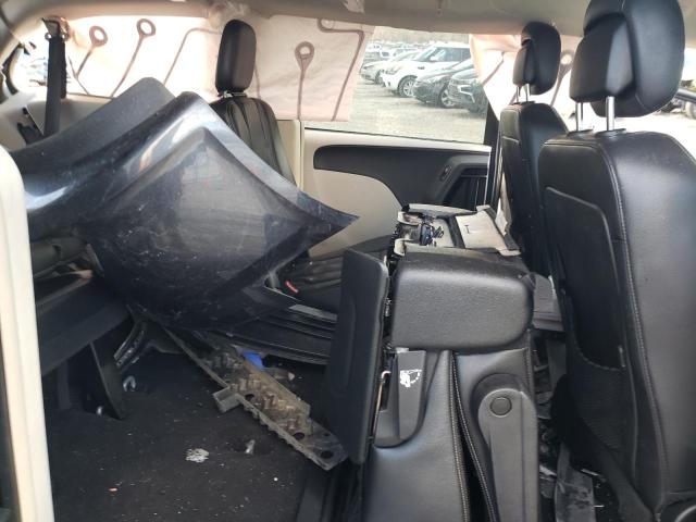 Photo 11 from auction – 2013 CHRYSLER TOWN & COU with VIN 2C4RC1BG9DR727826