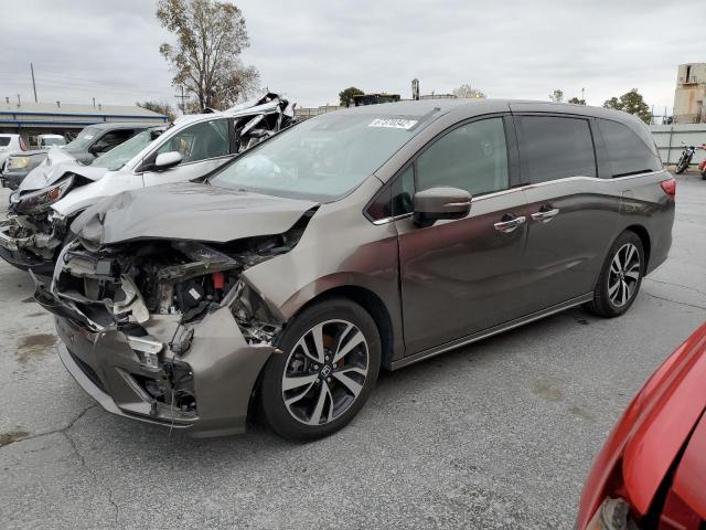 HONDA ODYSSEY EL 2018 with VIN 5FNRL6H97JB025436 - Photo from auction