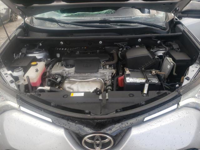 Photo 12 from auction – 2017 TOYOTA RAV4 LE with VIN 2T3ZFREV4HW401055