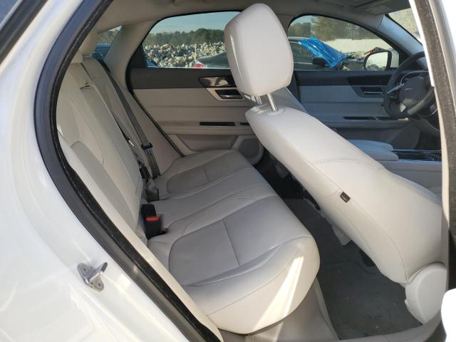 Photo 10 from auction – 2017 JAGUAR XF with VIN SAJBR4BN9HCY32172