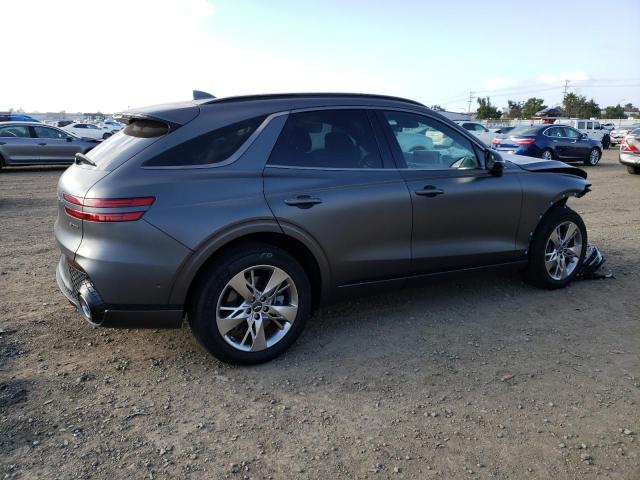 Photo 3 from auction – 2022 GENESIS GV70 BASE with VIN KMUMCDTC2NU021466