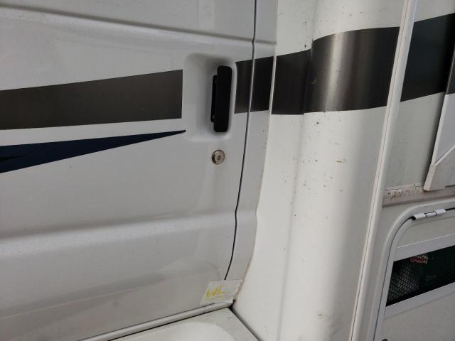 Photo 9 from auction – 2019 FORD ECONOLINE with VIN 1FDXE4FSXKDC06384