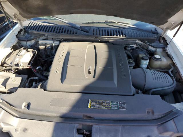 Photo 12 from auction – 2005 LINCOLN NAVIGATOR with VIN 5LMFU27515LJ08038