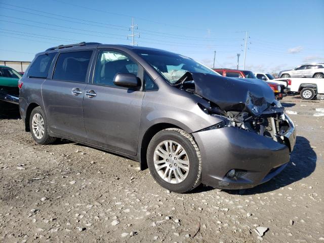 Photo 4 from auction – 2016 TOYOTA SIENNA XLE with VIN 5TDYK3DCXGS743744