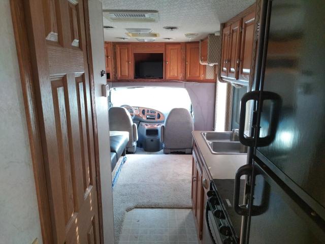 Photo 5 from auction – 2004 FORD E-SERIES C with VIN 1FDXE45S04HA35657