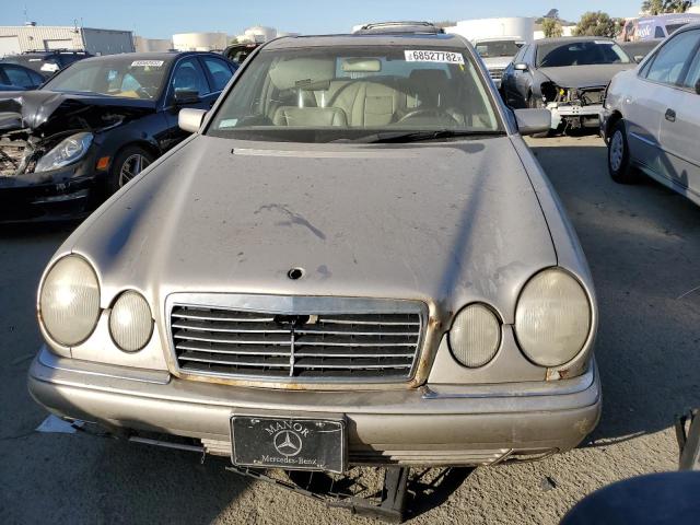 Photo 5 from auction – 1999 MERCEDES-BENZ E 320 with VIN WDBJF65H8XA925228