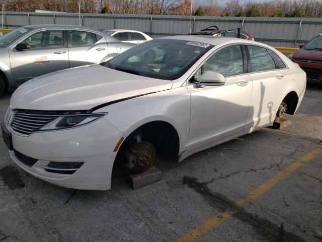LINCOLN MKZ 2016 with VIN 3LN6L2G98GR629822 - Photo from auction