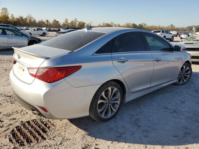 Photo 3 from auction – 2014 HYUNDAI SONATA SE with VIN 5NPEC4ACXEH852847