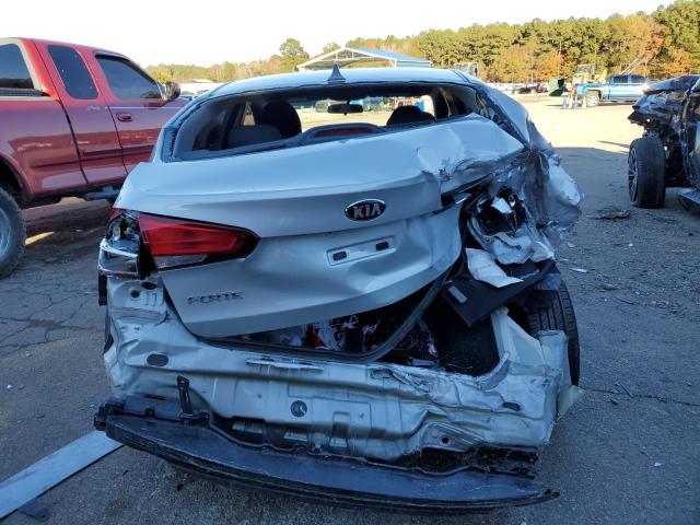 Photo 6 from auction – 2017 KIA FORTE LX with VIN 3KPFK4A75HE152186