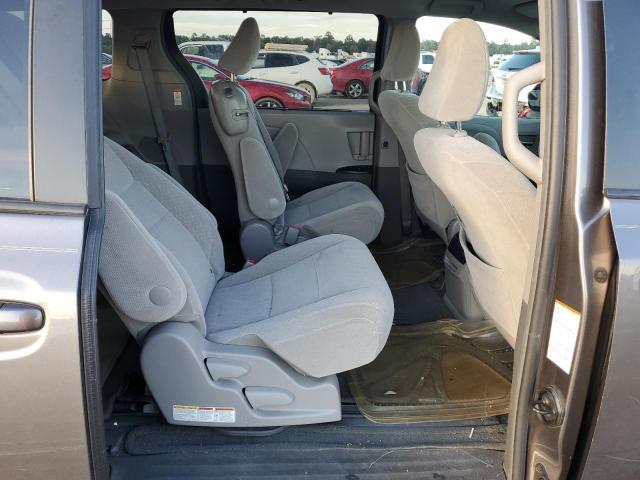 Photo 11 from auction – 2017 TOYOTA SIENNA LE with VIN 5TDKZ3DCXHS843748
