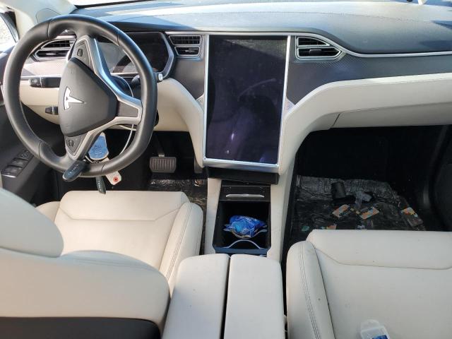 Photo 8 from auction – 2018 TESLA MODEL X with VIN 5YJXCBE2XJF091695
