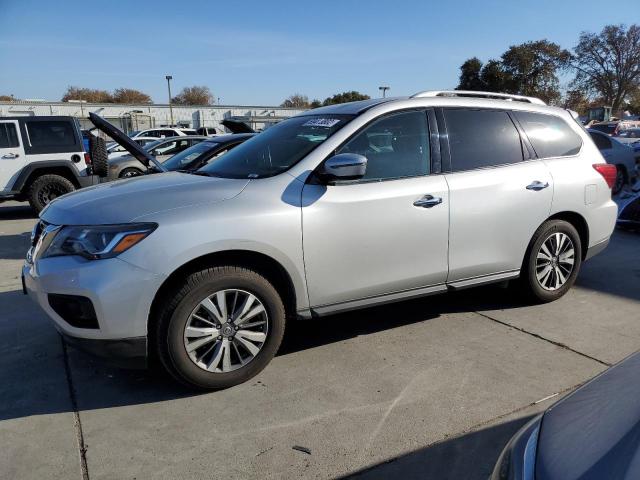 NISSAN PATHFINDER 2019 with VIN 5N1DR2MM7KC588976 - Photo from auction