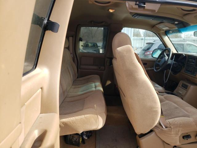 Photo 10 from auction – 2000 CHEVROLET 1500 with VIN 2GCEC19T7Y1376372