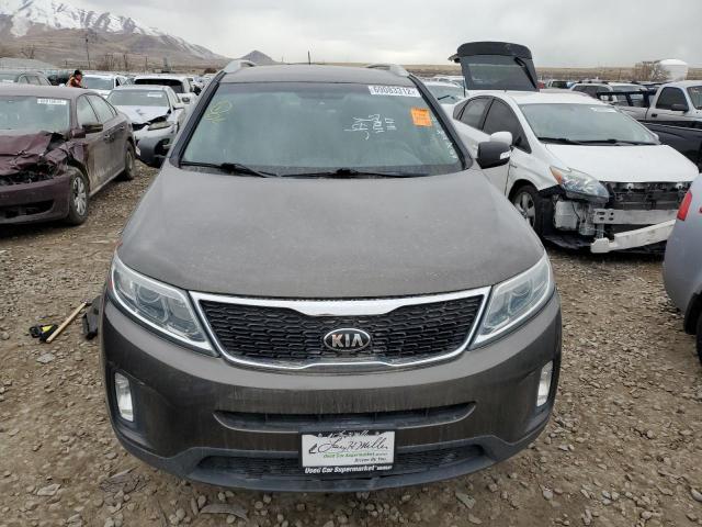Photo 5 from auction – 2015 KIA SORENTO EX with VIN 5XYKU4A79FG619070