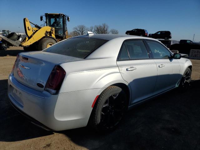 Photo 3 from auction – 2019 CHRYSLER 300 TOURIN with VIN 2C3CCAAG9KH738596