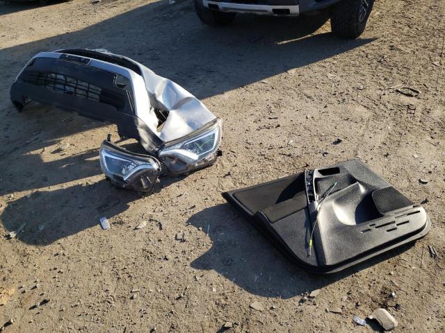 Photo 12 from auction – 2018 TOYOTA RAV4 LE with VIN 2T3BFREVXJW725103