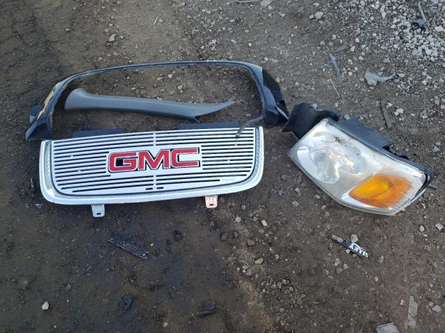 Photo 13 from auction – 2002 GMC ENVOY with VIN 1GKDT13S122108442
