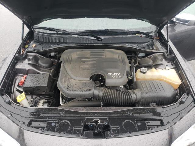 Photo 11 from auction – 2019 CHRYSLER 300 LIMITE with VIN 2C3CCAEG9KH594882