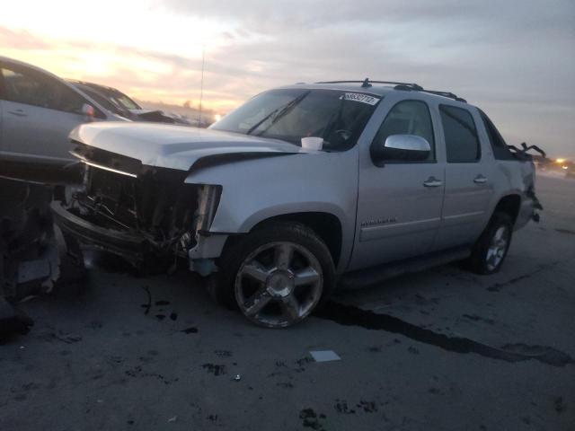 CHEVROLET AVALANCHE 2010 with VIN 3GNVKGE03AG194643 - Photo from auction