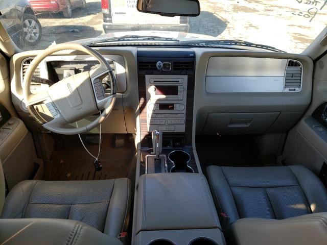Photo 8 from auction – 2010 LINCOLN NAVIGATOR with VIN 5LMJJ2J55AEJ07212
