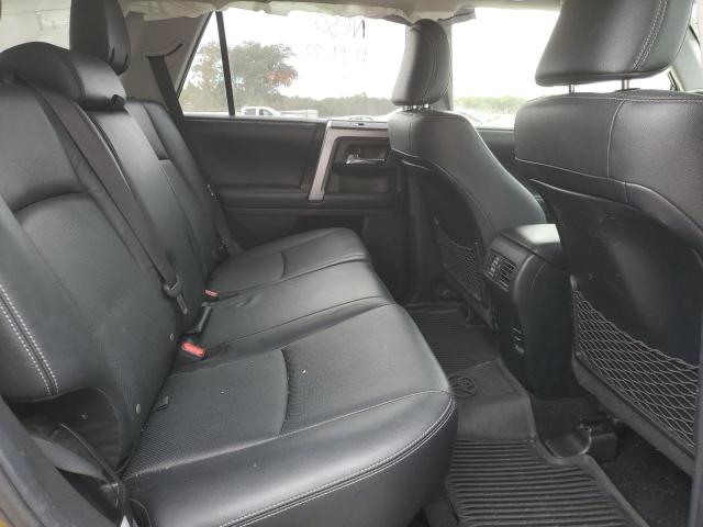 Photo 11 from auction – 2018 TOYOTA 4RUNNER SR with VIN JTEBU5JR9J5603178