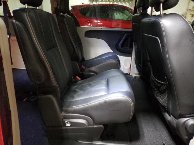 Photo 11 from auction – 2015 CHRYSLER TOWN & COU with VIN 2C4RC1BG9FR753961