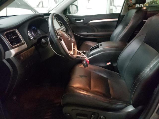 Photo 7 from auction – 2017 TOYOTA HIGHLANDER with VIN 5TDJGRFH0HS035244