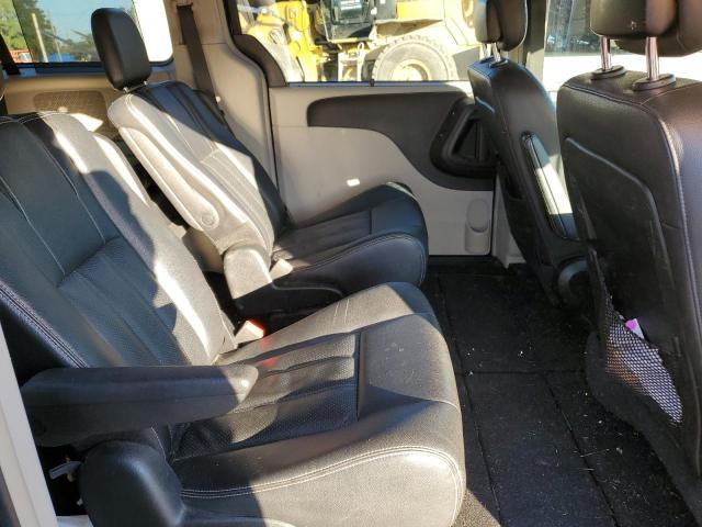 Photo 11 from auction – 2014 CHRYSLER TOWN & COU with VIN 2C4RC1CG1ER307283