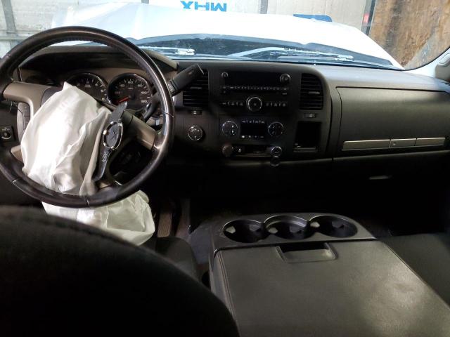 Photo 8 from auction – 2013 CHEVROLET SILVERADO with VIN 1GCRKSE79DZ354944