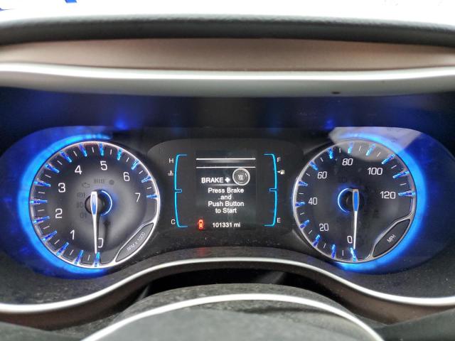 Photo 8 from auction – 2017 CHRYSLER PACIFICA T with VIN 2C4RC1BG8HR584714