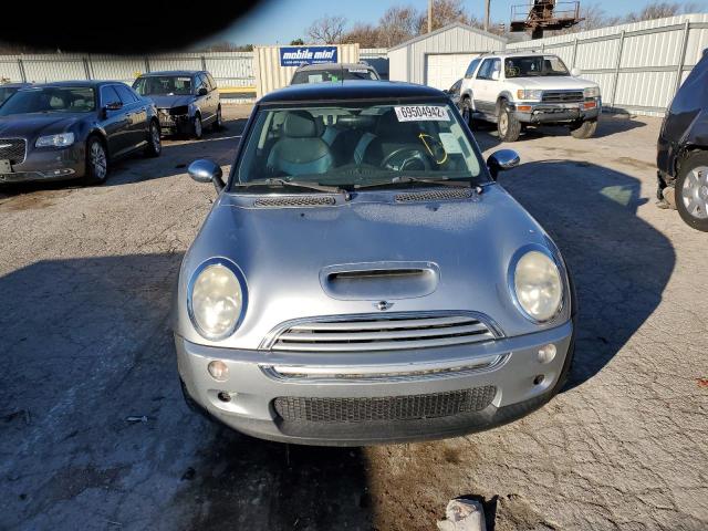 Foto 5 de la subasta – 2003 MINI COOPER S con VIN WMWRE334X3TD60288