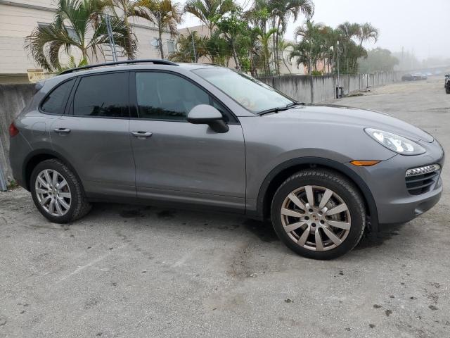 Photo 4 from auction – 2012 PORSCHE CAYENNE S with VIN WP1AB2A25CLA48332