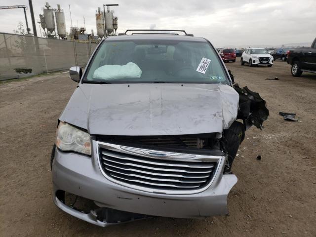 Photo 5 from auction – 2013 CHRYSLER TOWN & COU with VIN 2C4RC1CGXDR769436