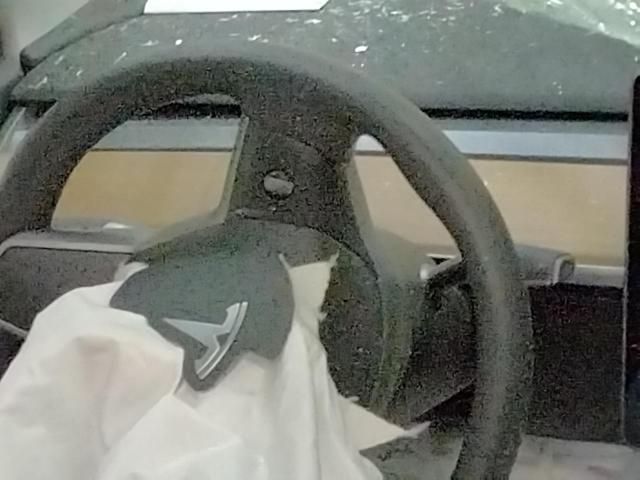 Photo 9 from auction – 2021 TESLA MODEL Y with VIN 5YJYGDEE8MF119206