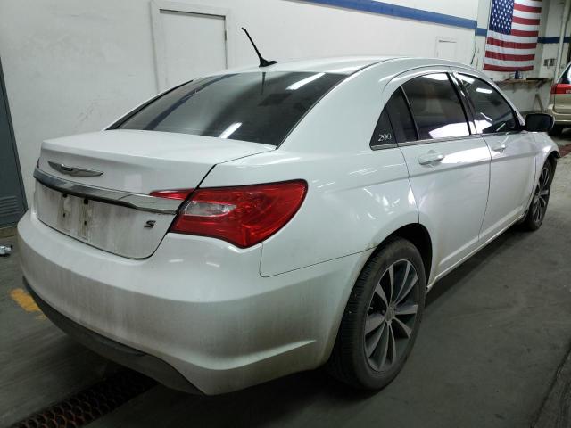Photo 3 from auction – 2013 CHRYSLER 200 with VIN 1C3CCBCG9DN578300
