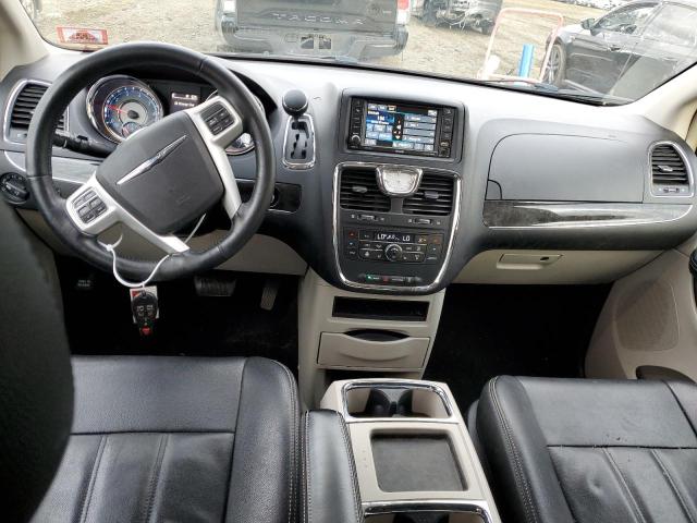 Photo 8 from auction – 2015 CHRYSLER TOWN & COU with VIN 2C4RC1BG1FR628758