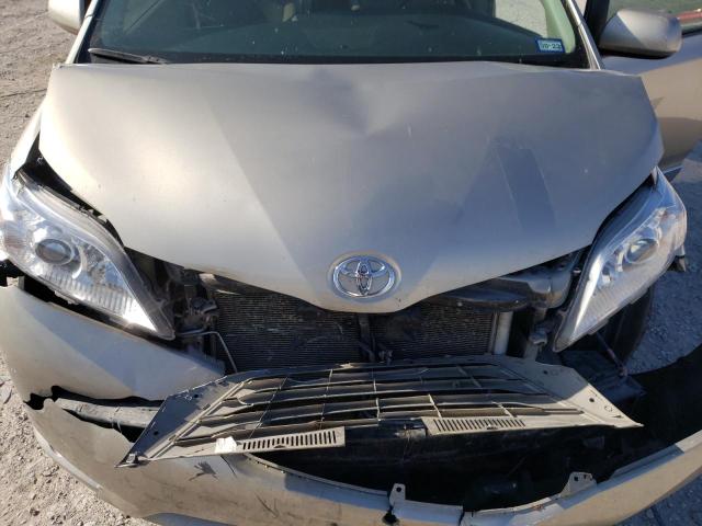 Photo 12 from auction – 2015 TOYOTA SIENNA LE with VIN 5TDKK3DC3FS628228