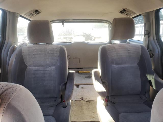 Photo 10 from auction – 2010 TOYOTA SIENNA CE with VIN 5TDKK4CC3AS311100