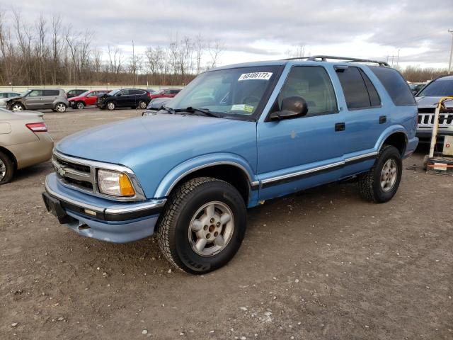 CHEVROLET BLAZER 1996 with VIN 1GNDT13W6TK209595 - Photo from auction