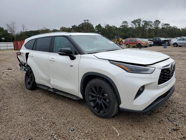 Photo 4 from auction – 2021 TOYOTA HIGHLANDER with VIN 5TDGZRAH4MS057530