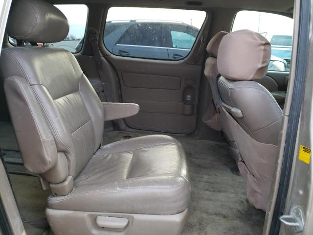 Photo 11 from auction – 2002 TOYOTA SIENNA LE with VIN 4T3ZF13C02U464597