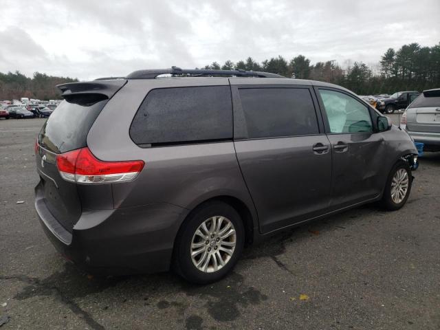 Photo 3 from auction – 2013 TOYOTA SIENNA XLE with VIN 5TDYK3DC7DS327128